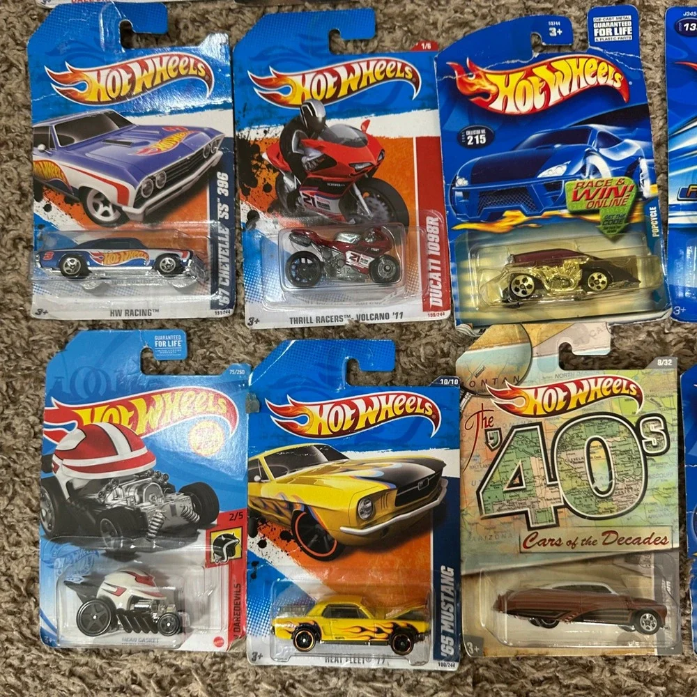 Hot Wheels Lot 20pc Kids/Adults Diecast Cars NIP Multi 67 Chevelle Mustang Seal